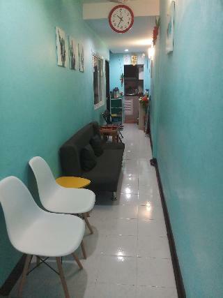 Kata S T House