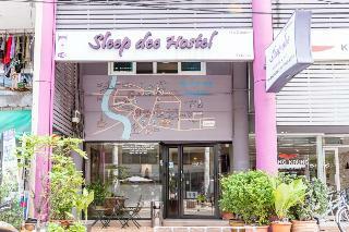 Sleep Dee Hostel
