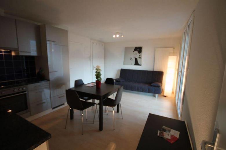 Hitrental Letzigrund - Apartment