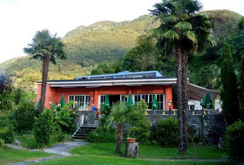 Hostal Ristorante La Riva