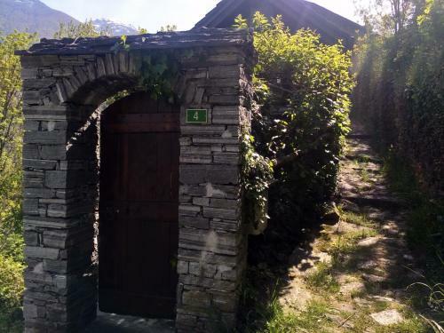 Casa Di Sasso