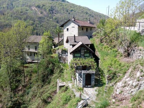 Casa Di Sasso