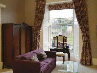 Ailsa Craig Hotel