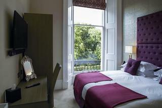 Ailsa Craig Hotel