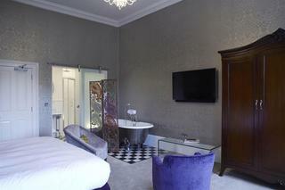 Ailsa Craig Hotel