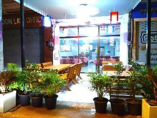 Shady S Hostel