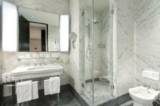 Hotel Portrait Suites