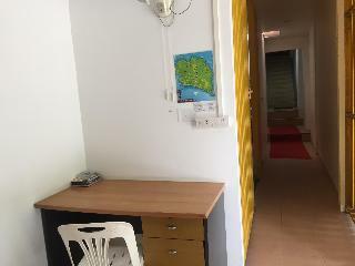 Hotel Srithongkul Village Hostel Room