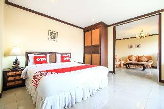 Oyo 383 White Inn Hotel