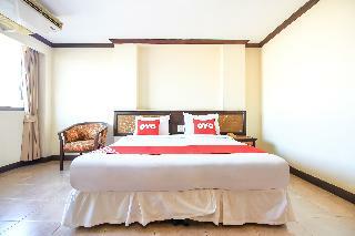 Oyo 383 White Inn Hotel