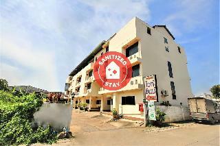 Oyo 383 White Inn Hotel