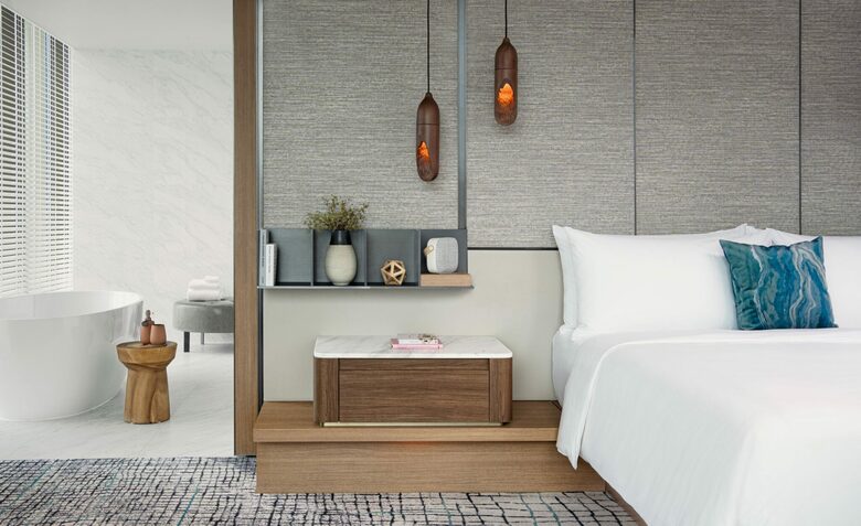 Kimpton Maa-lai Hotel Bangkok