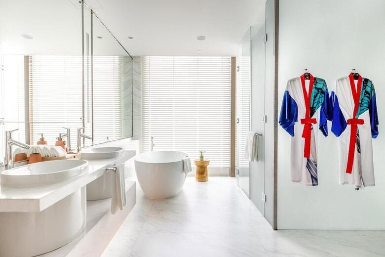Kimpton Maa-lai Hotel Bangkok