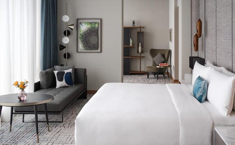 Kimpton Maa-lai Hotel Bangkok