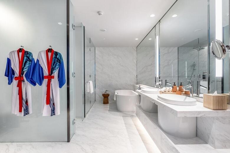 Kimpton Maa-lai Hotel Bangkok