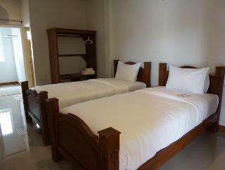 Hotel Suksopha Resort