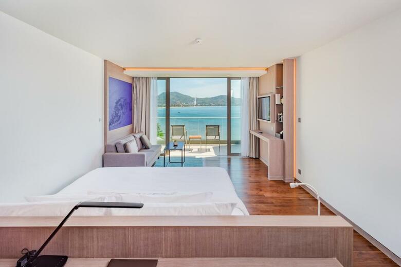 Hotel Oceanfront Beach Resort And Spa