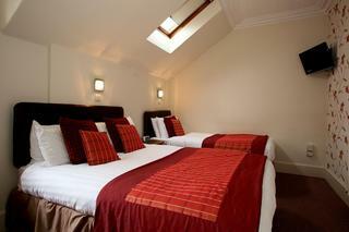 Hotel The Wiston Guest House And Cottage