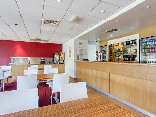 Hotel Travelodge Sunbury M3
