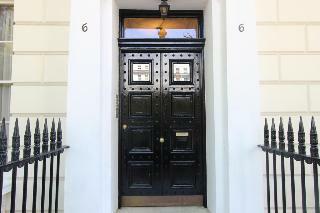 Hotel Stay In Queensway