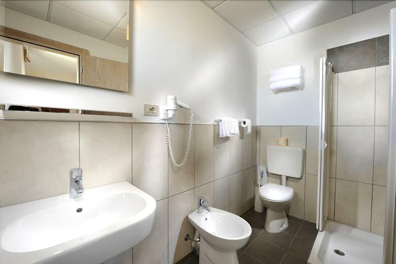 Colombo Hotel & Hostel For Backpackers