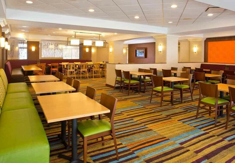 Hotel Fairfield Inn Marriott Village