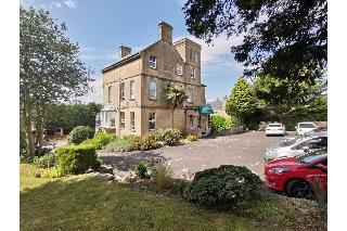 Wentworth House Hotel