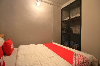 Hotel Sleep Sloth Hostel