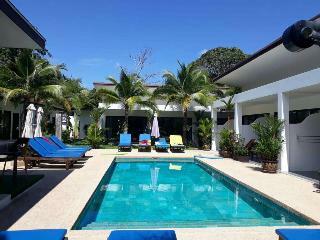 Villa Lotus Bleu Resort