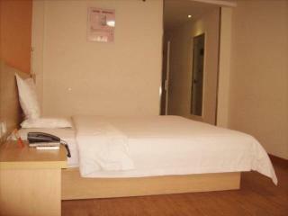 Hotel 7 Days Inn Longkou Tonghai Road Branch