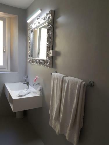 Hostal Dolceresio Lugano Lake B&B