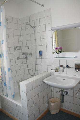 Hotel Gl�rnisch Hof