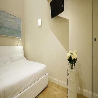 Blue Angels Loft Apartment