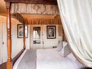 Oyo The Lemonfield Hotel