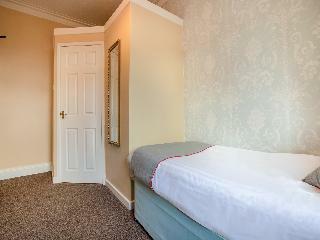 Oyo The Lemonfield Hotel