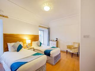Oyo Eastbank Hotel