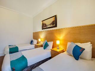 Oyo Eastbank Hotel