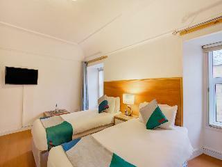 Oyo Eastbank Hotel