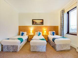 Oyo Eastbank Hotel