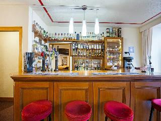 Oyo Eastbank Hotel