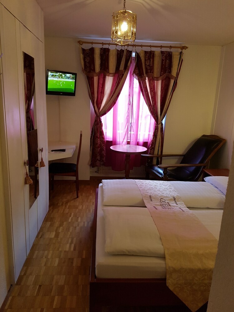 Esos Hotel Quelle
