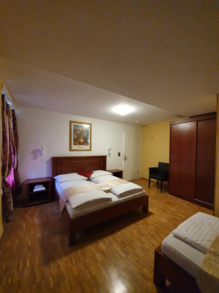 Esos Hotel Quelle
