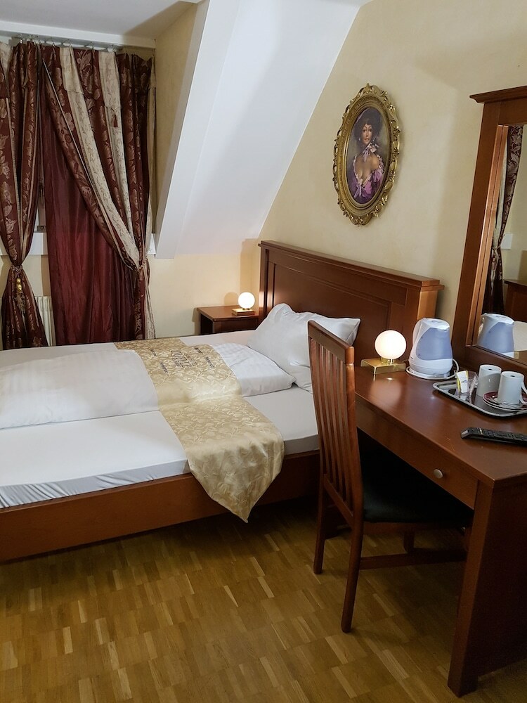 Esos Hotel Quelle