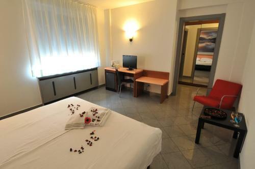 Hostal Hotel Bahnhof Haus