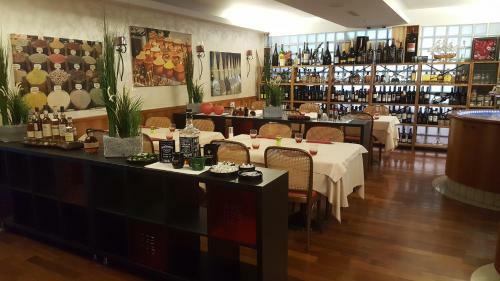 Hostal Hotel Bahnhof Haus