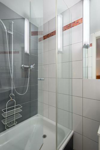Hotel Hine Adon