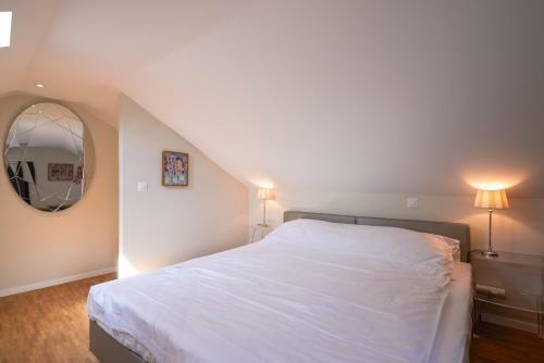 Hotel Hine Adon