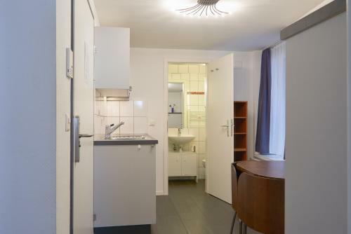 Hotel Hine Adon