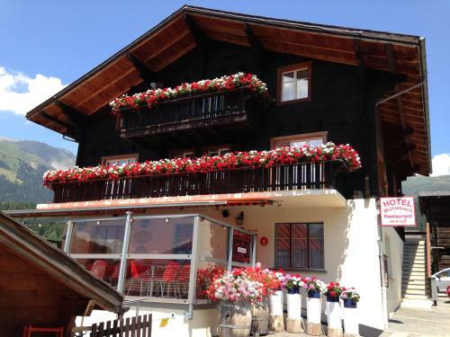 Hotel M�hlebach - Restaurant Moosji