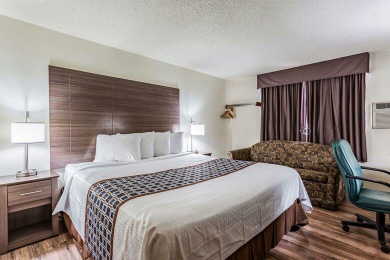 Hotel Rodeway Inn Farmington